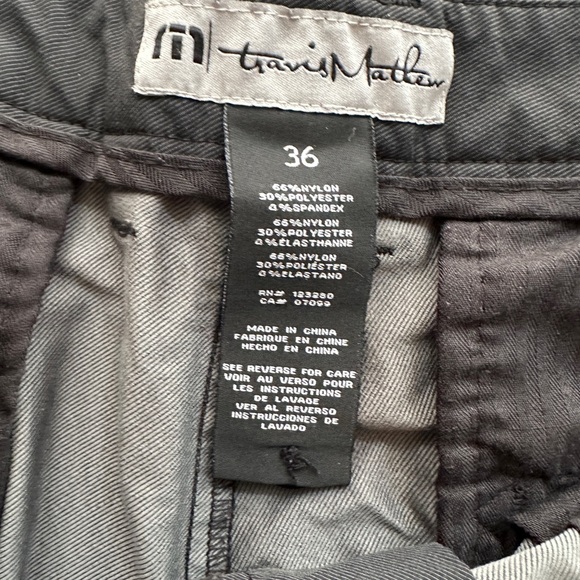 Travis Mathew Golf Black 36 Inch Shorts 11” Inseam Flat Front Nylon Polyester - Picture 5 of 6